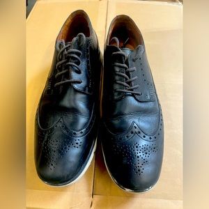 Timberland oxfords. Wore them hand full of times